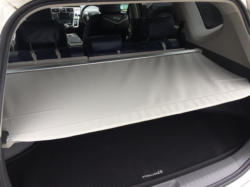 トヨタ(純正) トノカバー のパーツレビュー | プリウスα(silver900