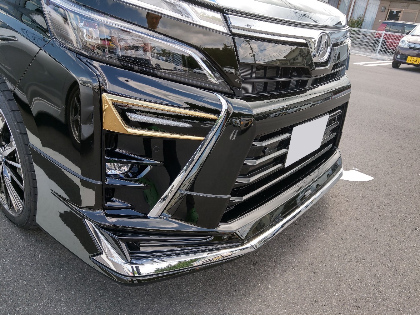 トヨタモデリスタ / MODELLISTA シグネチャーイルミブレード のパーツ