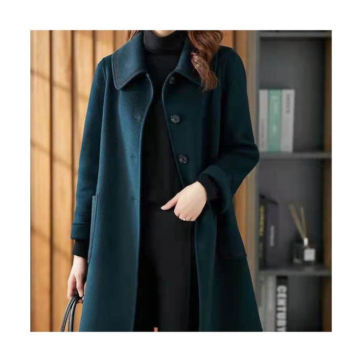 ベーシックなデザインで着まわしやすいミドル丈ステンカラーコート