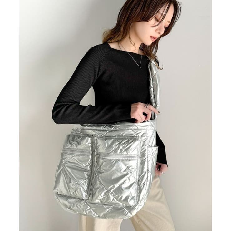 Javaジャバコラボ》旅行にも日常にも◎大容量ポケットキルティング