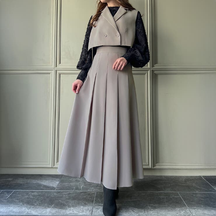 サイドベルトショートベスト＋プリーツスカートセットアップ[品番