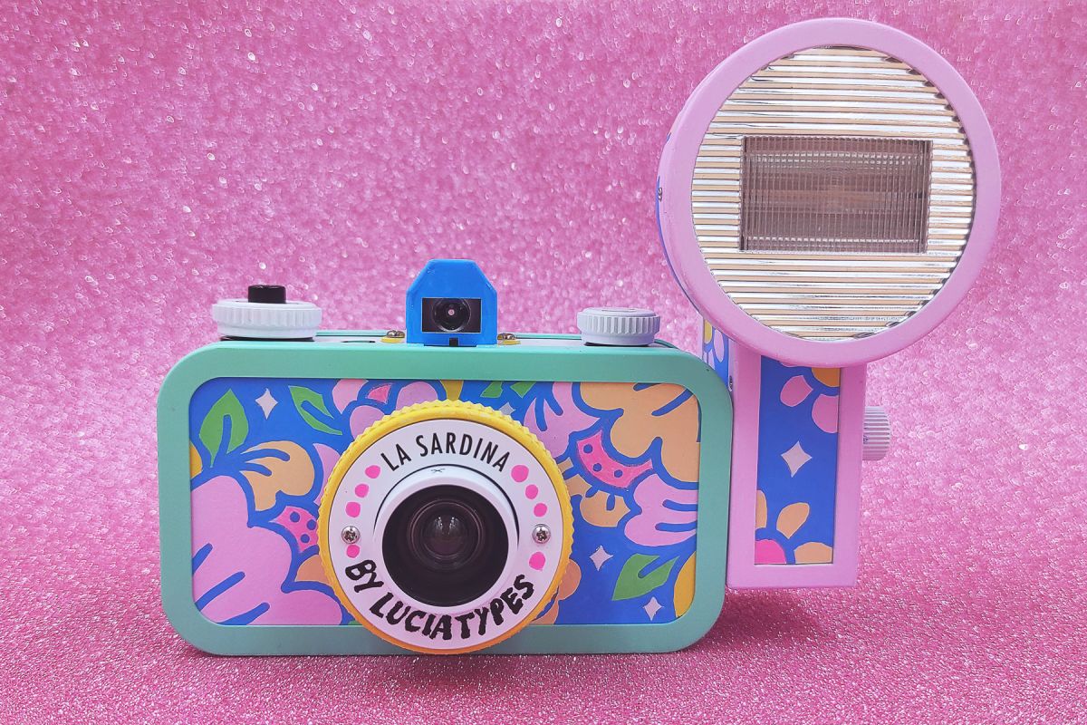 La Sardina Camera & Flash DIY – Lomography