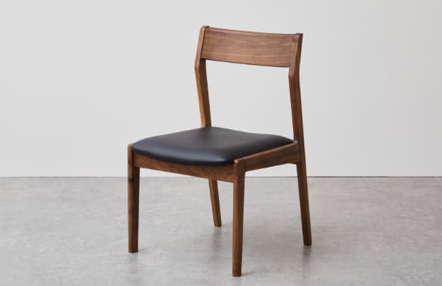 ウォールナット無垢材 ダイニングチェア アヴェ 2脚セット – Wooden