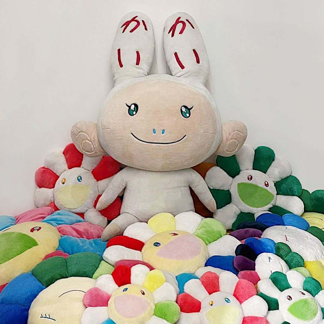 Takashi Murakami / kaikai kiki】大人気のクッションが待望の再入荷