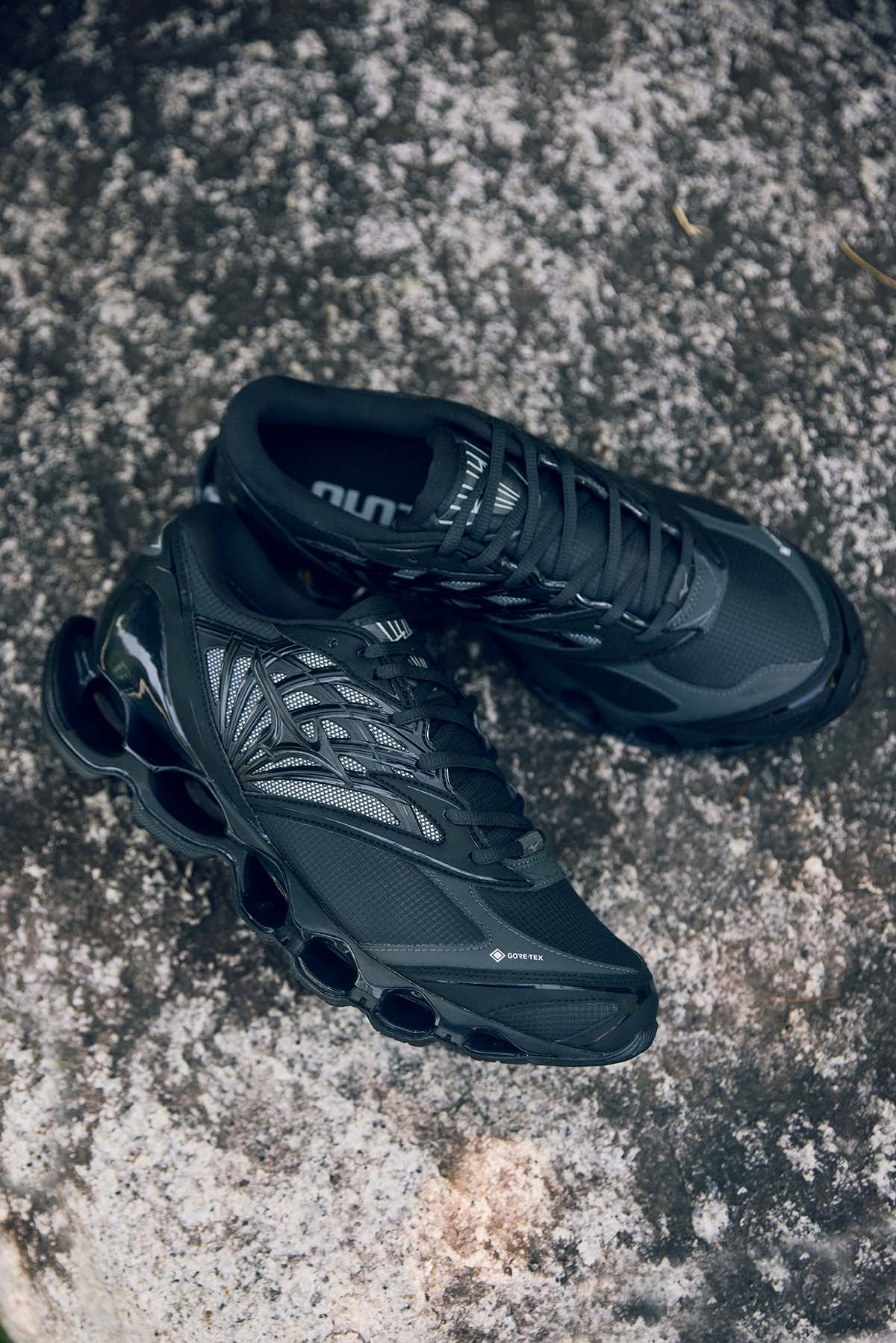 MIZUNO WAVE PROPHECY LS GTX – KICKS LAB.