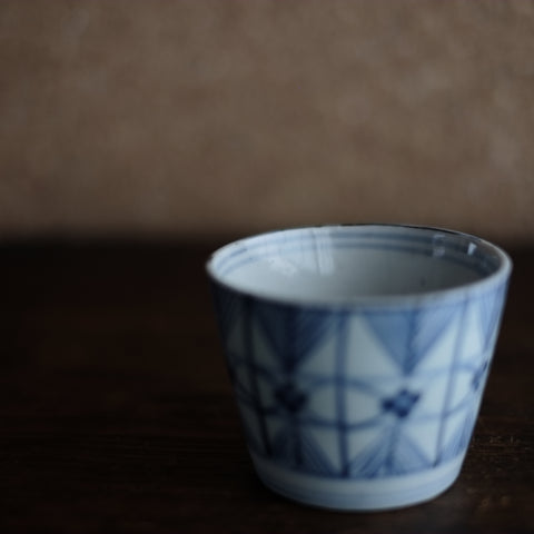 四弁花幾何文 蕎麦猪口 (江戸時代) – 逢季荘