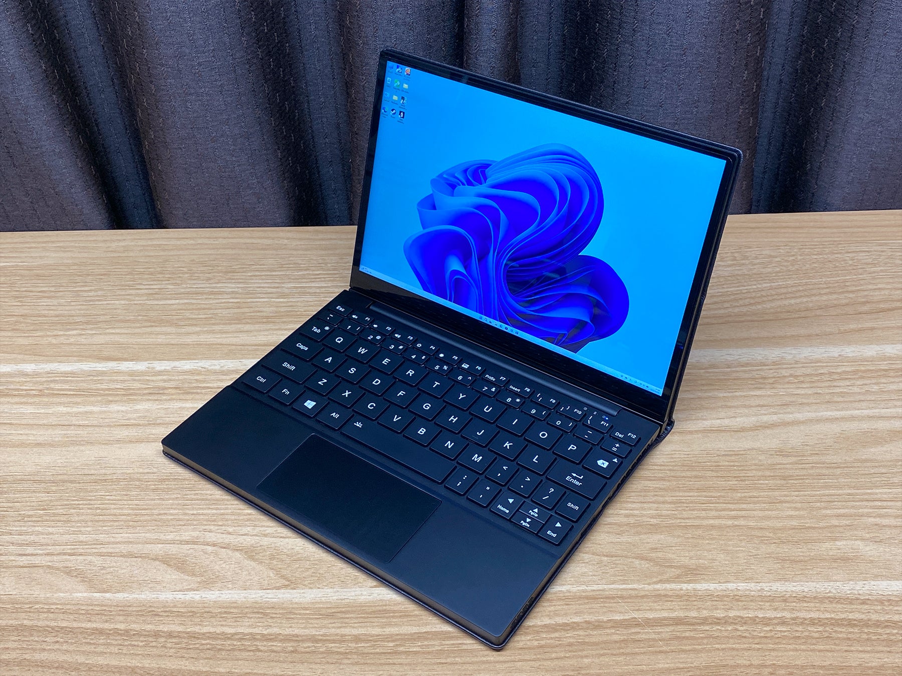 美品✨たっぷり大容量1TB❣️サクサク動く薄型ノートパソコン