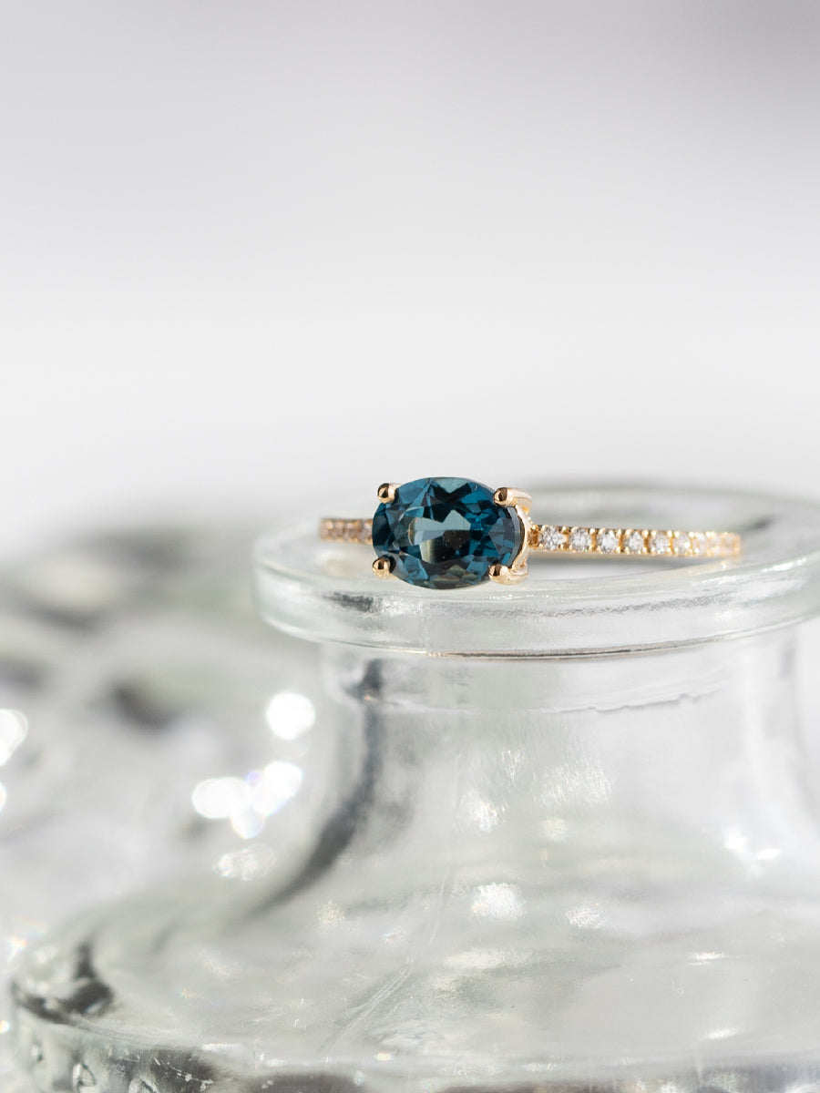 K18/Pt「ロンドンブルートパーズ ルファン」リング｜【オレフィーチェ