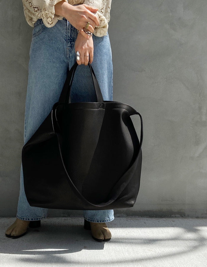 Aeta/DEER DOUBLE FACED SHOULDER TOTE