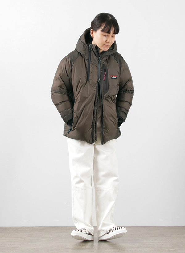 NANGA≪ナンガ≫レディースのおすすめコーデ】オーロラ ライトダウン