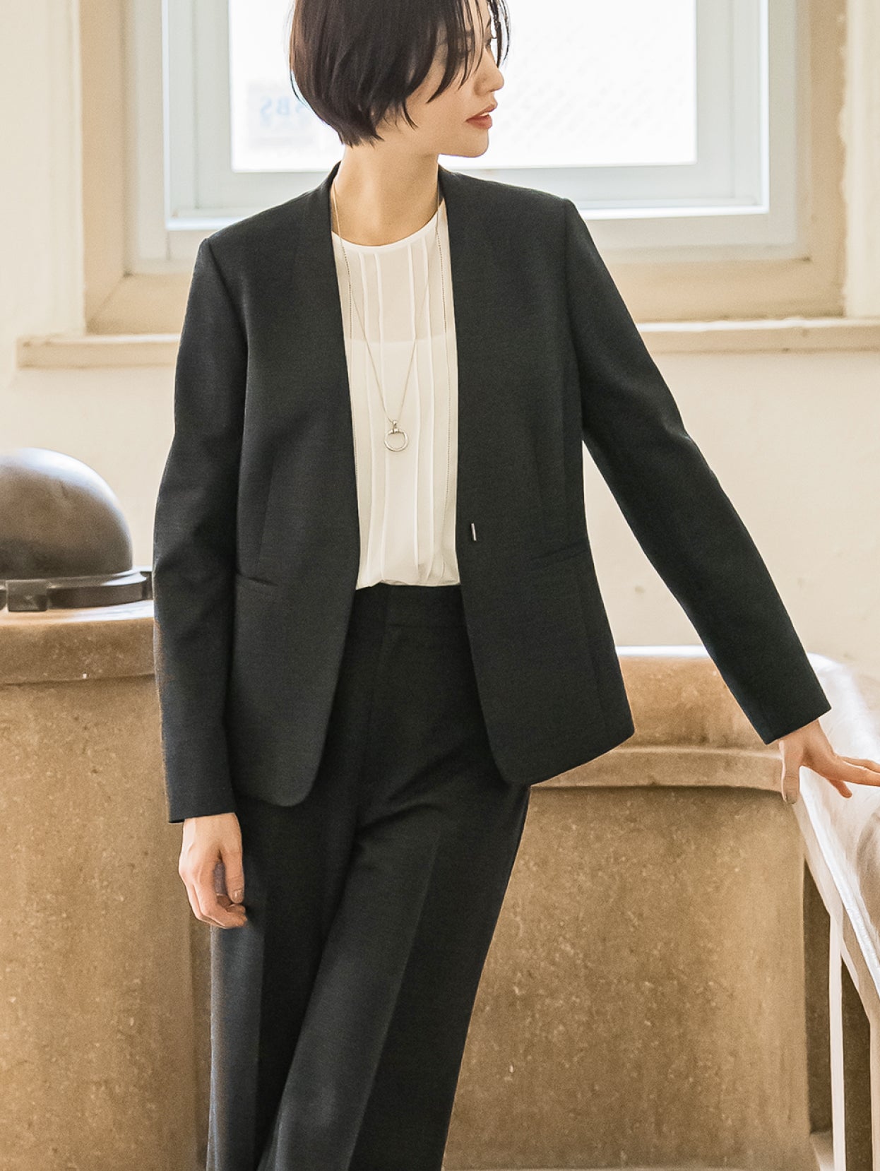 40代から着る。秋の上質スーツセットアップ | LAUTREAMONT