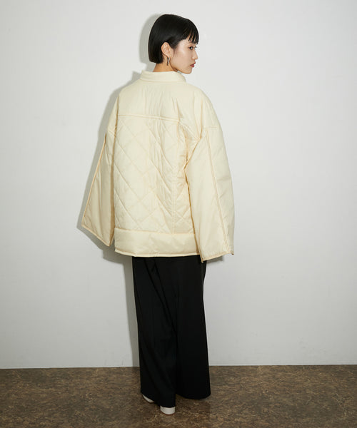 ADAM ET ROPÉ FEMME(アダム エ ロペ ファム) / キルティングケープ