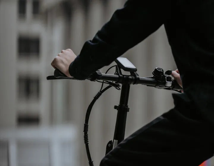 MOVE S｜次世代ファットタイヤ型E-bike｜折りたたみ電動アシスト自転車