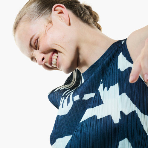 アイテムのご紹介「REFRACTION」 – isseymiyake.com