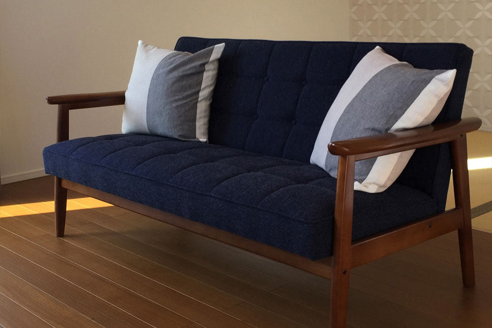 カリモク60 Kチェア2シータータープブルー（ウォールナット色塗装