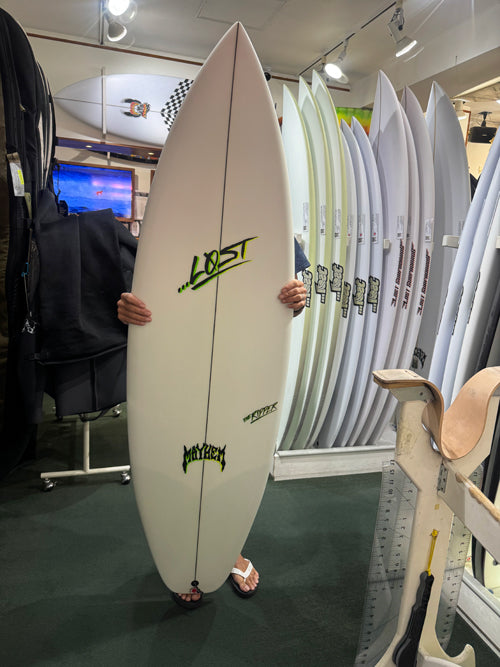 皆様！ご来店にて沢山の新品『LOSTサーフボード』Polyester Made in