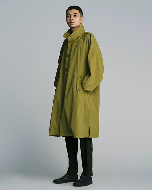 アイテムのご紹介「FLIP COAT」 – isseymiyake.com