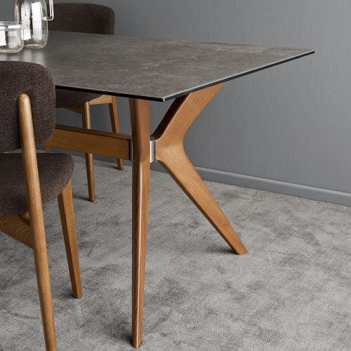 Calligaris (カリガリス) ダイニングテーブル TOKYOをご紹介