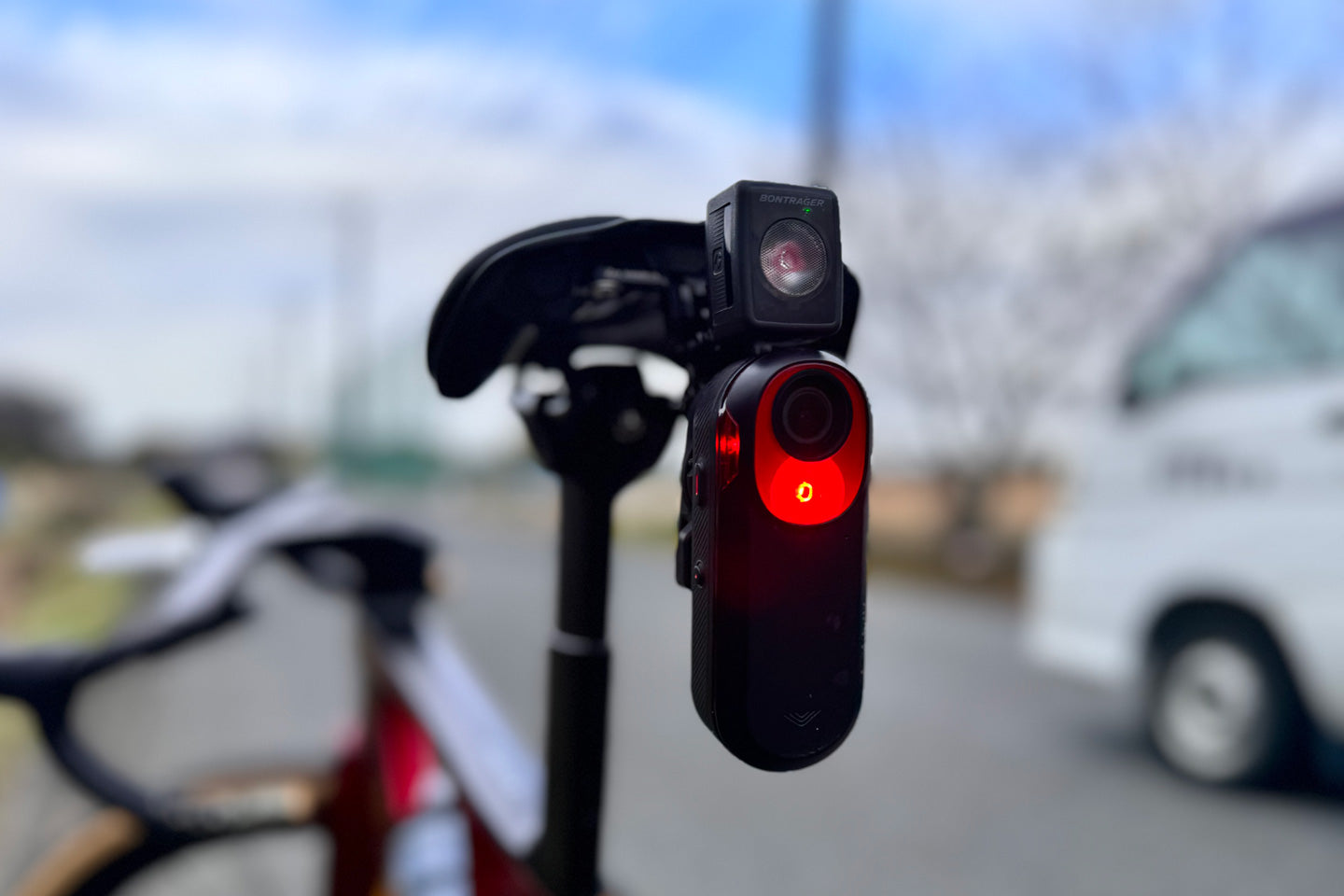 これで安全バッチリ！ライトやドラレコとしても使えるGARMIN VARIA