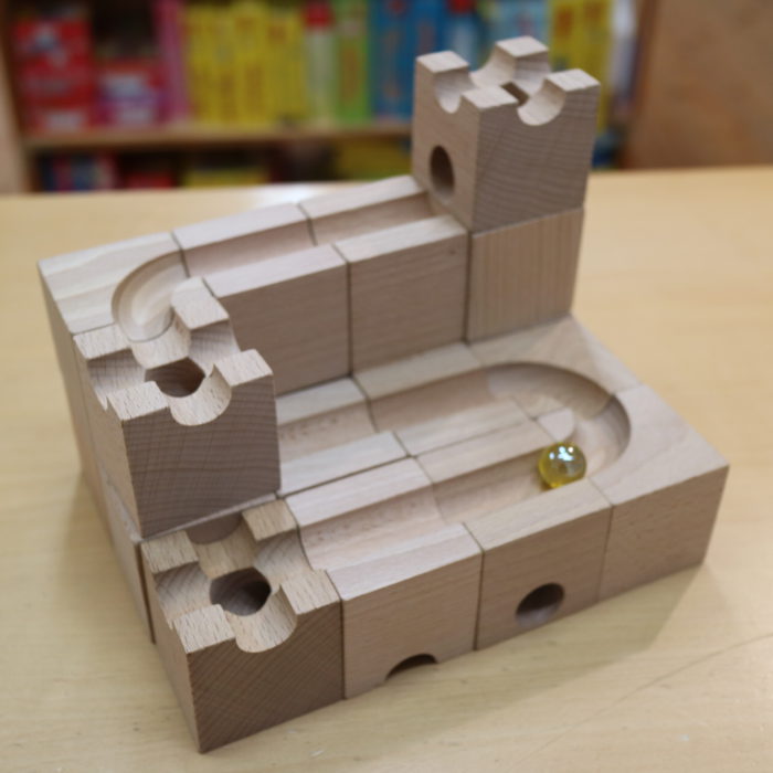 ビー玉転がし キュボロのはじめかた【入門編】 – つみきや