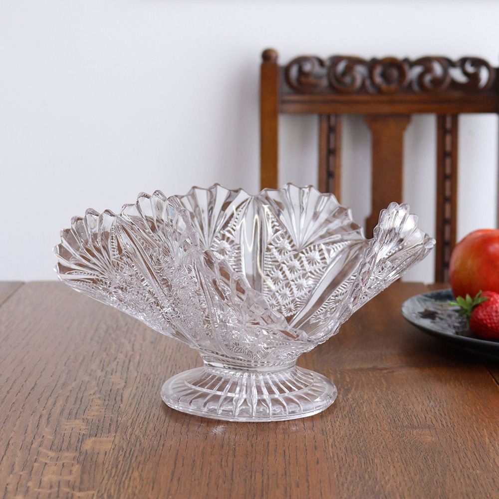 華やぐ透明感♪ ガラス脚付フルーツボウル VC108-072004