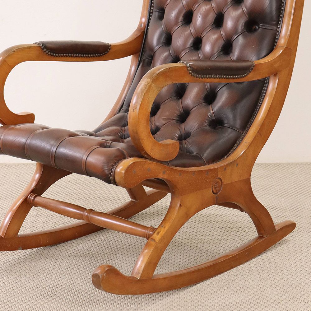 優雅な揺れを楽しむ♪ ロッキングチェア VC111-054 – アンティーク家具