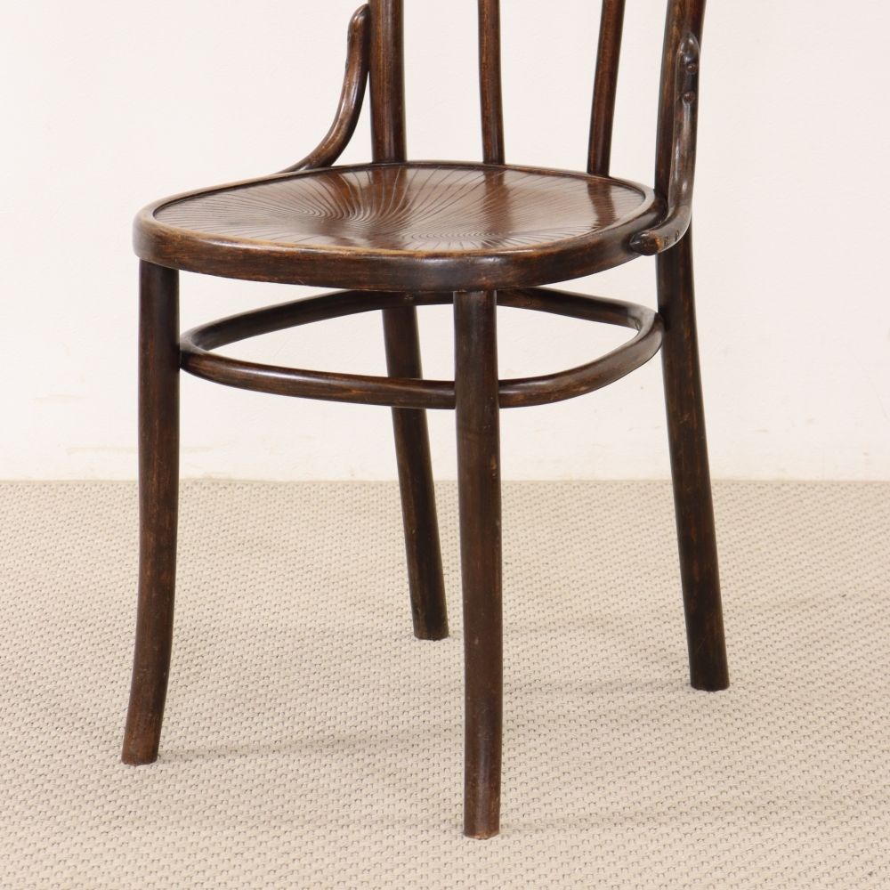 いつもの椅子」に選びたい♪ ベントウッドチェア VC111-234