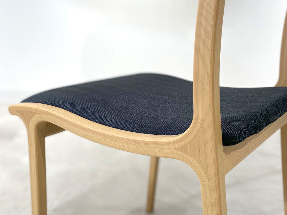 Calm アームチェア D04270A – 冨士ファニチア オンラインストア