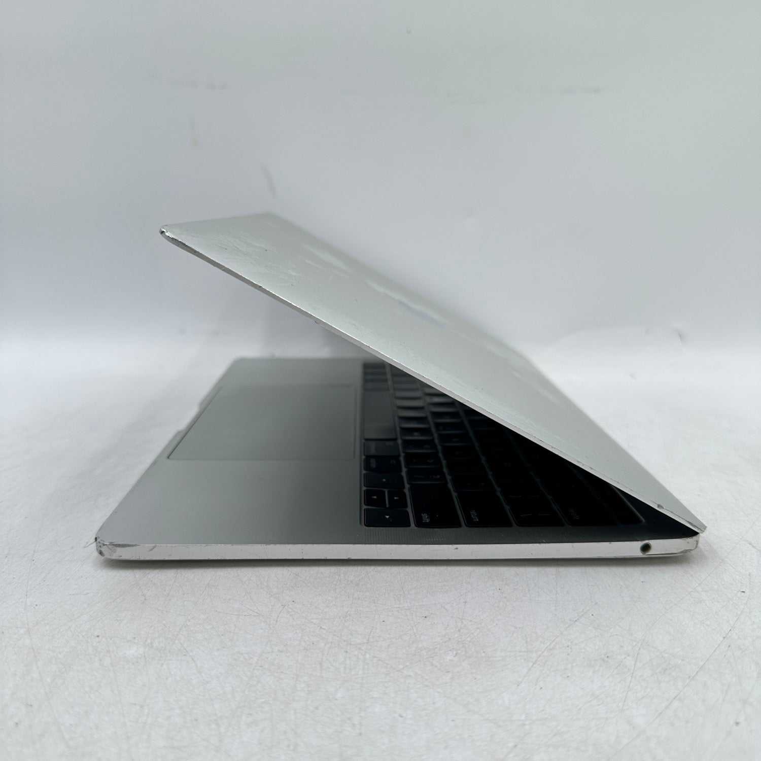 Broken 2017 Apple MacBook Pro 13.3