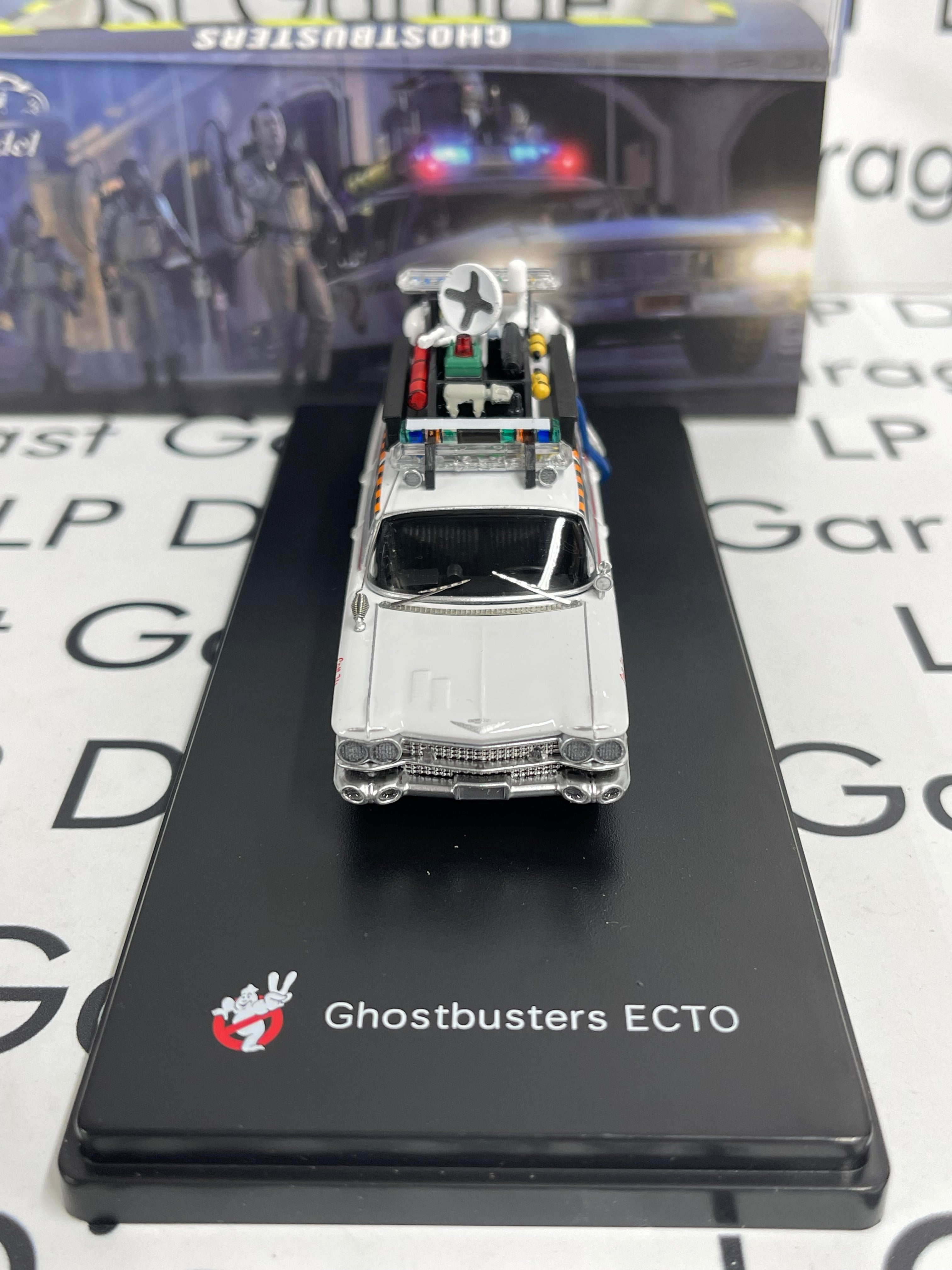 YS Models Ghostbusters Ecto-1 Cadillac Movie Car 1:64 Diecast