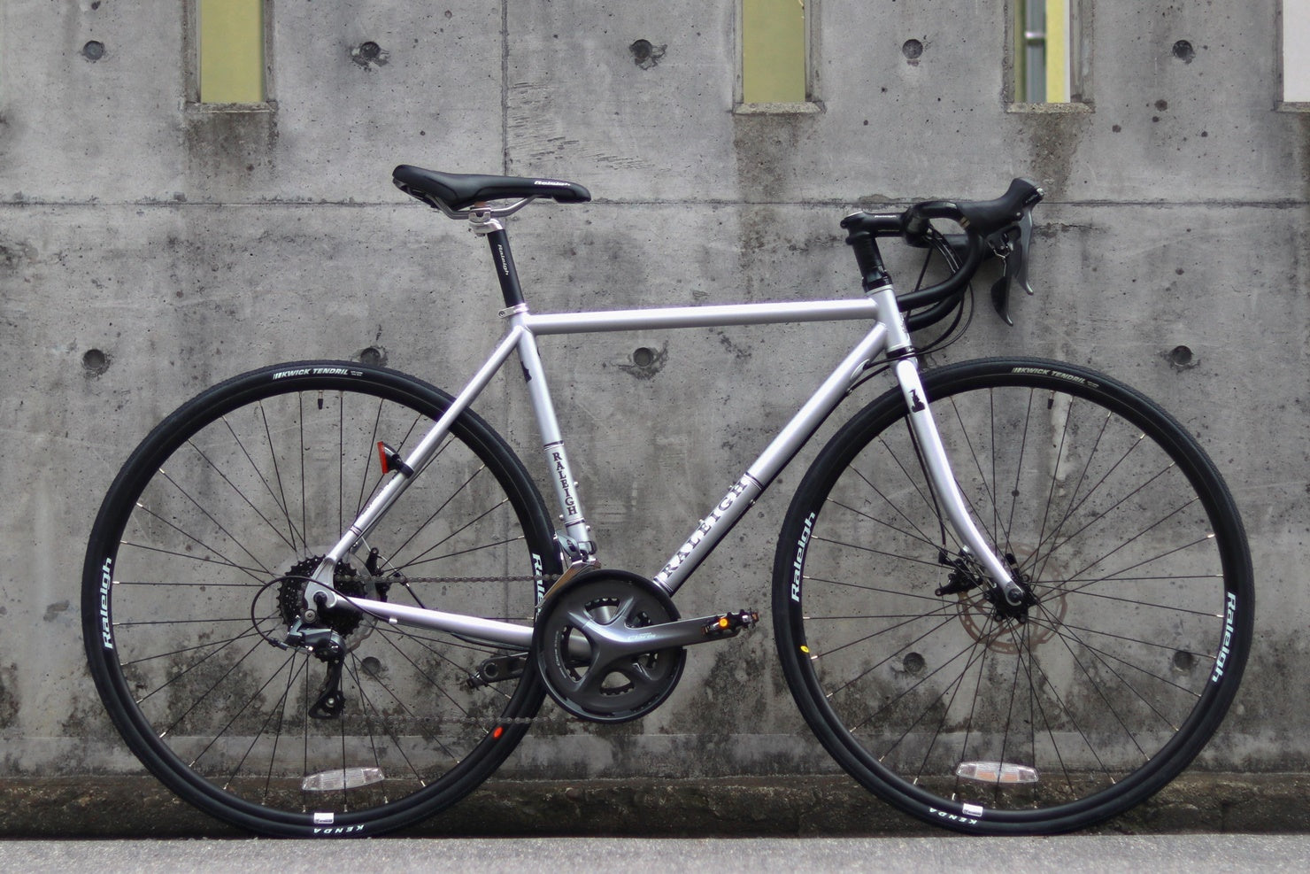 上品な佇まいと快適性を両立｜RALEIGH Carlton-B（CRB）の試乗レビュー