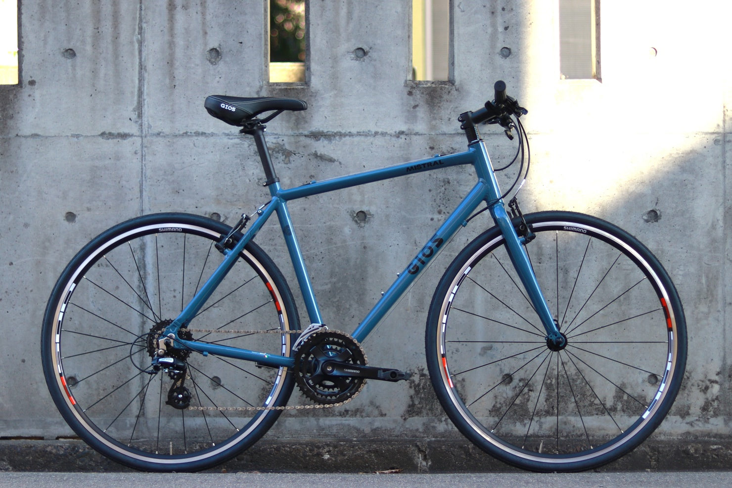 コスパ優秀で街中用途に最適化されたクロスバイクはコレ！「2026.GIOS