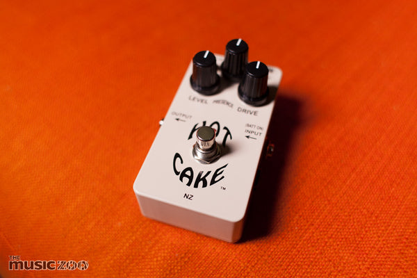 Crowther Audio Hotcake Pedal V2 Review! | The Music Zoo