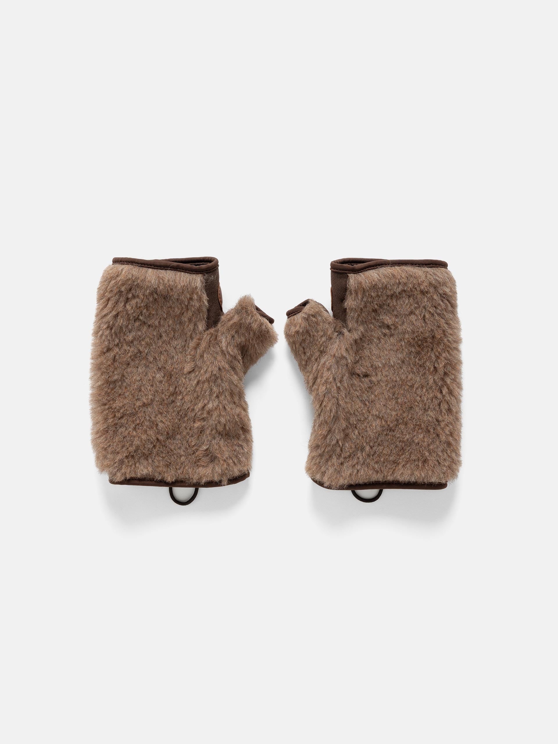 Unlikely Bear Hand Glove Black | HAVEN