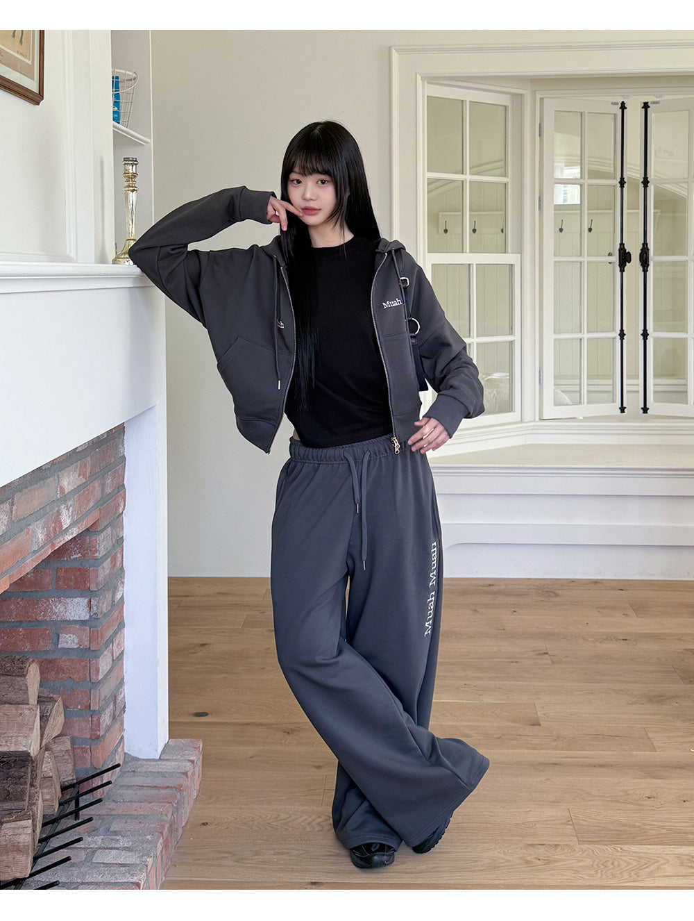 SET] レギュラーフィットフードジップアップパンツセットアップ