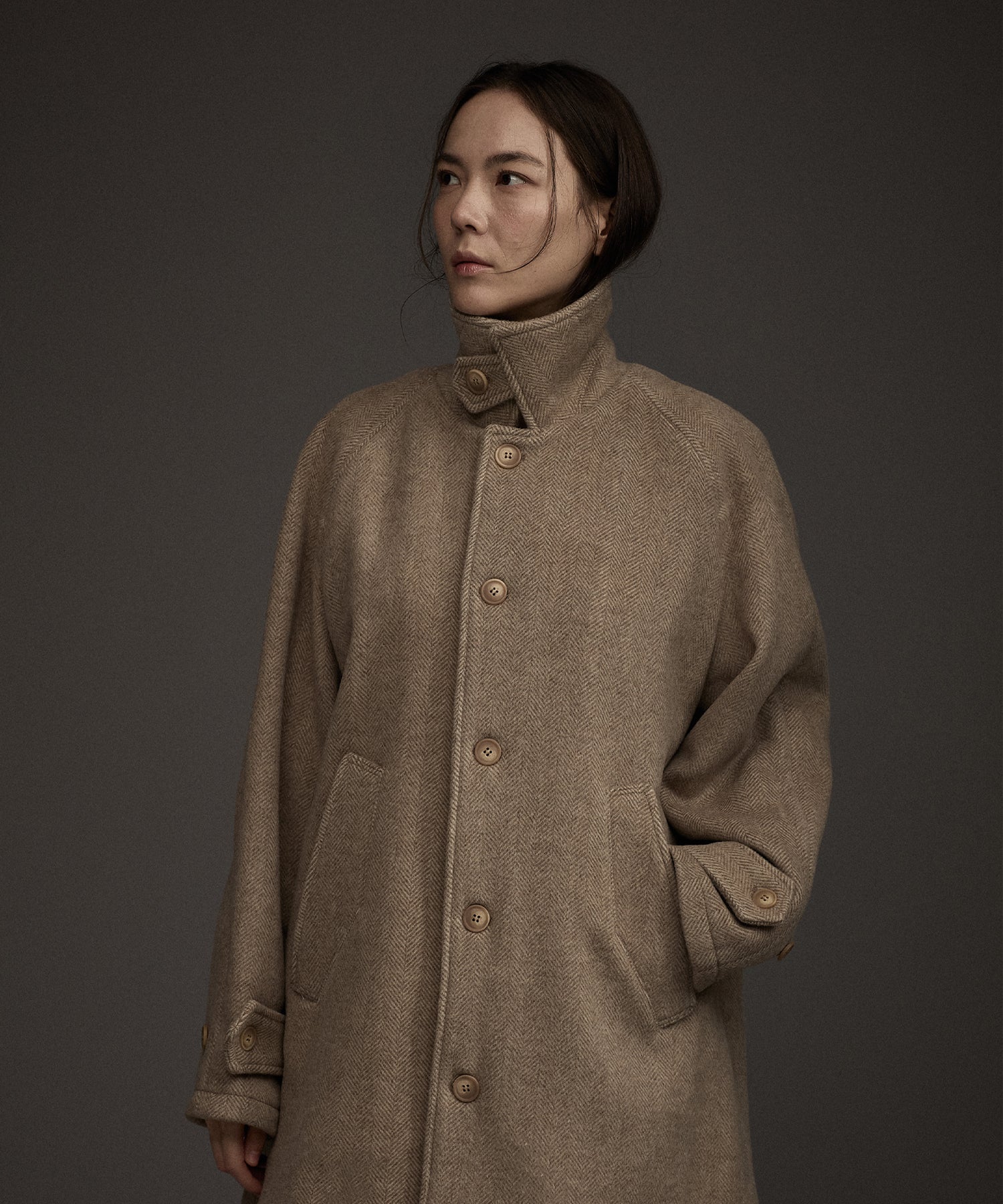 Wバルマカーンへリーンボーンウールカシミアハーフコート ベージュ