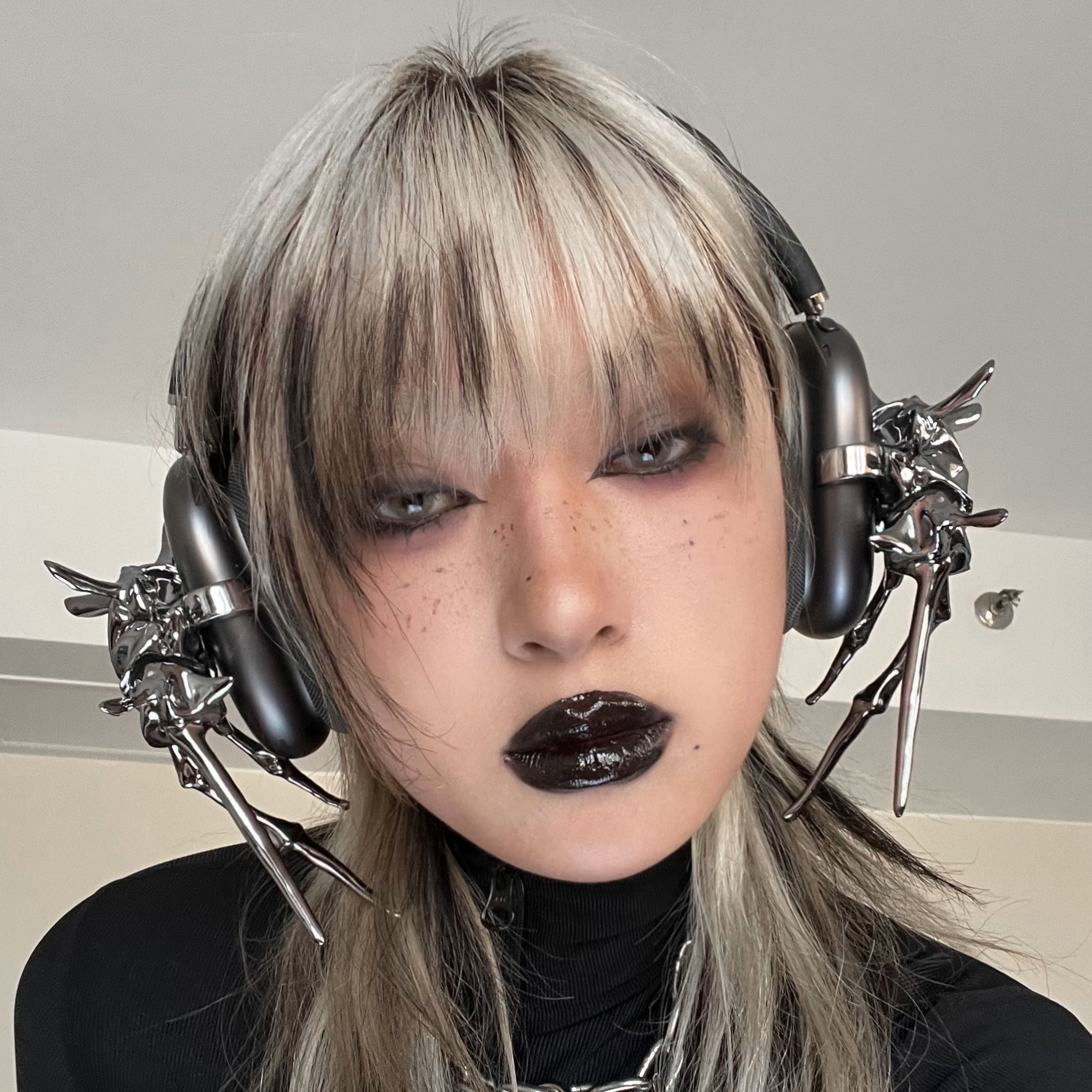 スケルトンウィングス - AirPods Max ケース - Eri Verse | 60