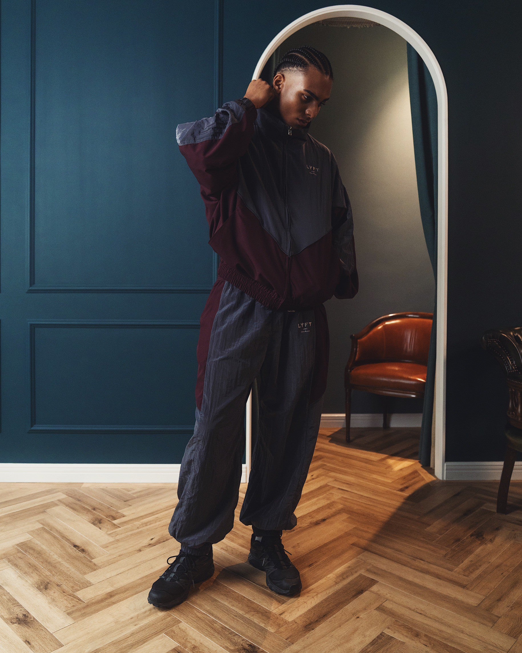 V-Form Wide Track Pants - Black – LÝFT