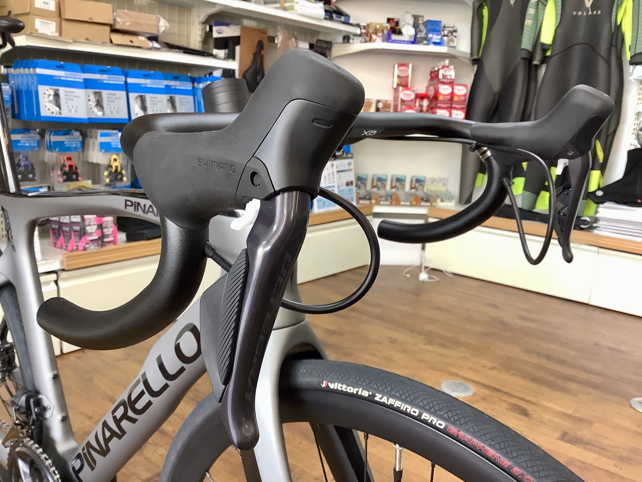 PINARELLO PRINCE FX DISK ULTEGRA R8100 Di2 12S 完成車 サイズ 49