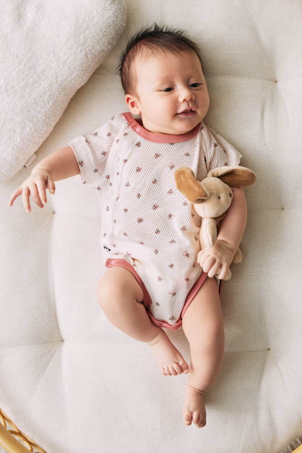 コニー | Konny | 抱っこ紐からスタイ・ベビー服まで