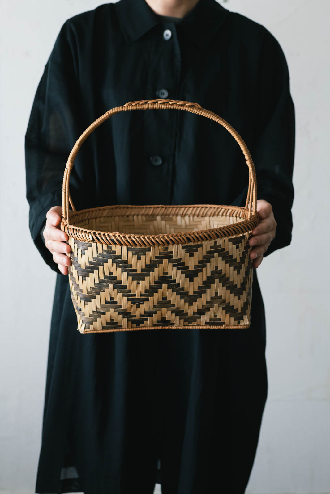 バイカラー ハンドルバスケット｜ラタン×竹の手編みかご｜amuco