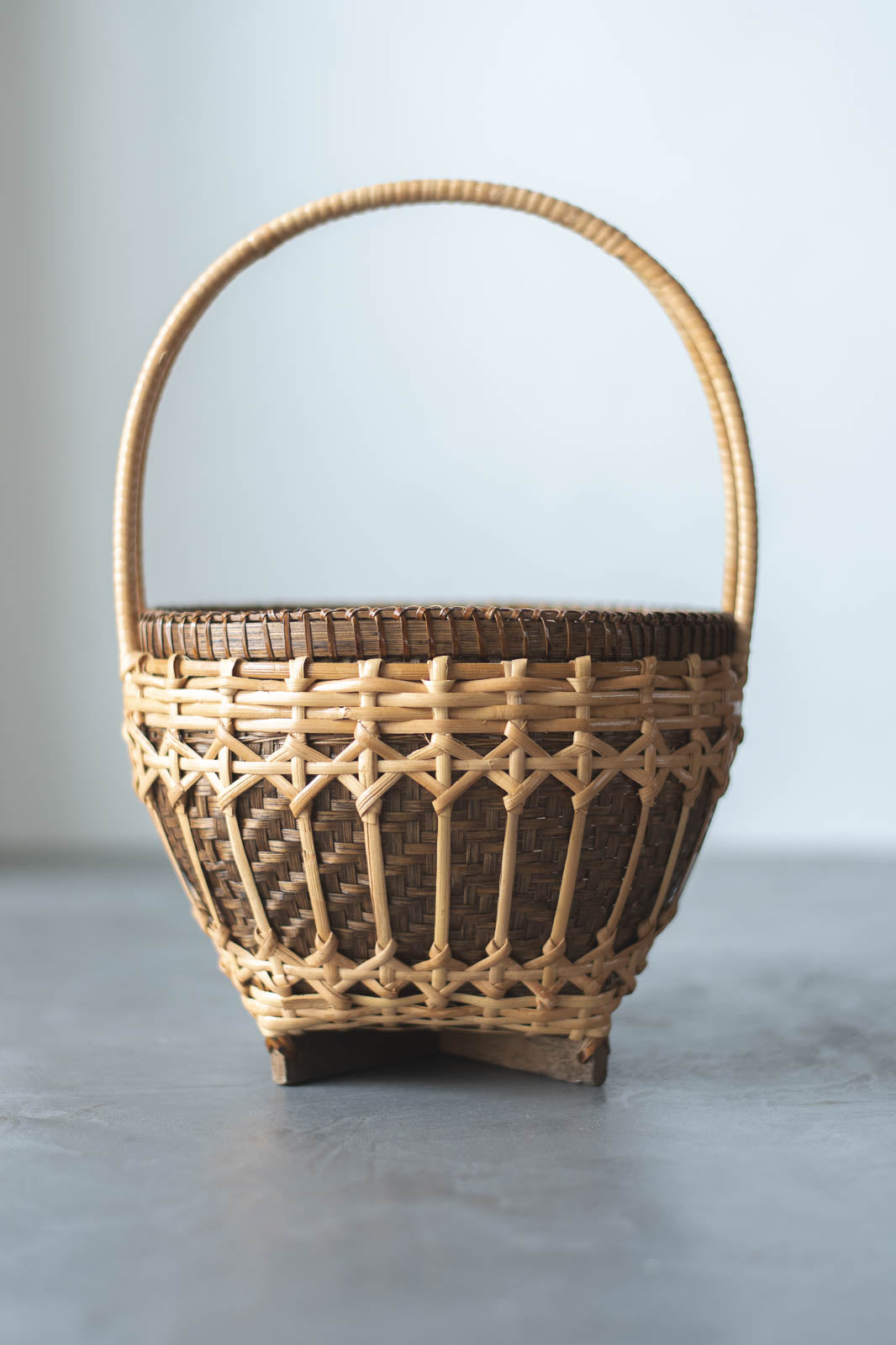 ラタンバンブー ハンドルバスケット｜ラタン×竹の手編みかご｜amuco