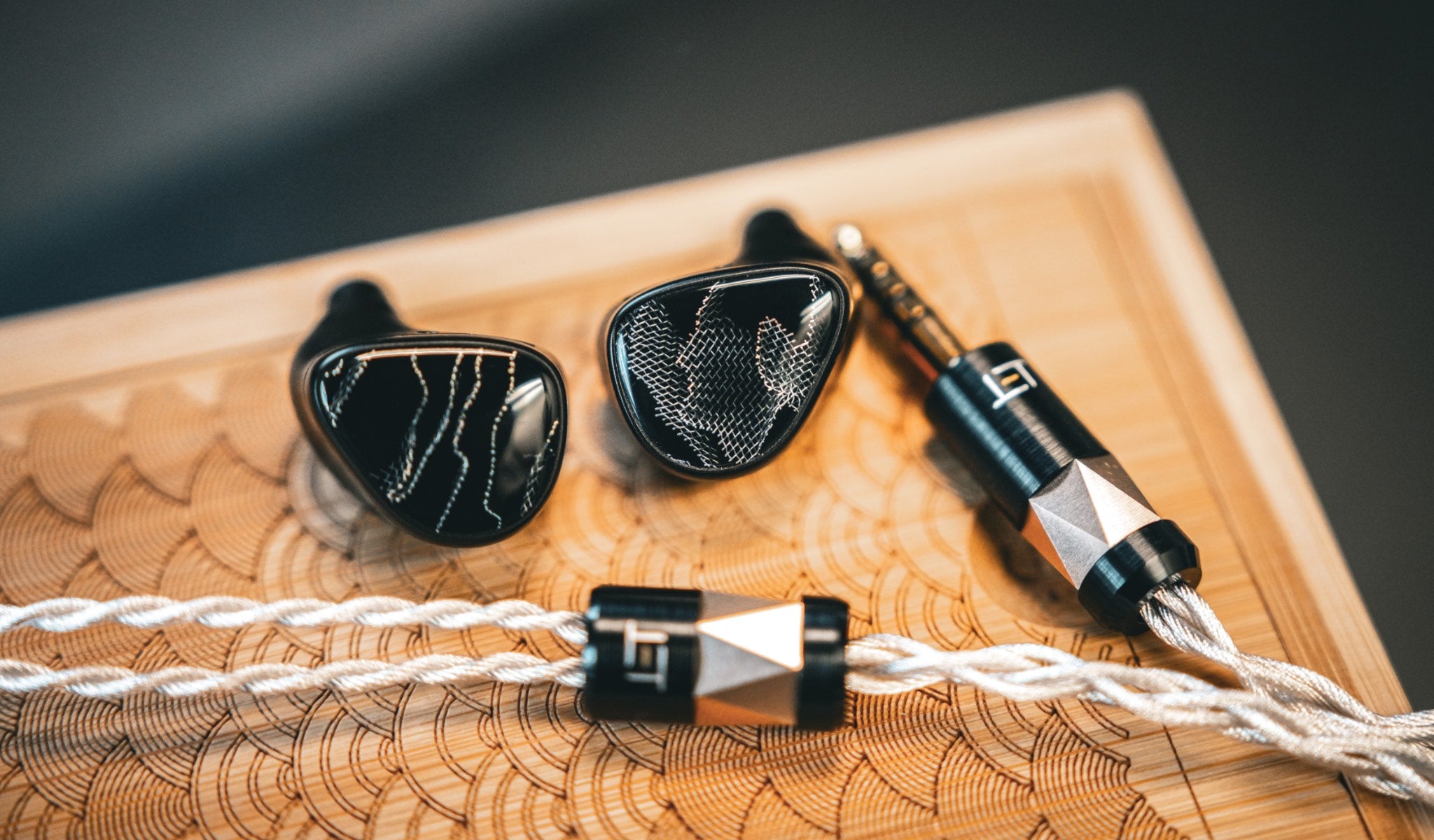 Noble Audio Onyx Quadbrid Flagship Universal IEMs | Bloom Audio