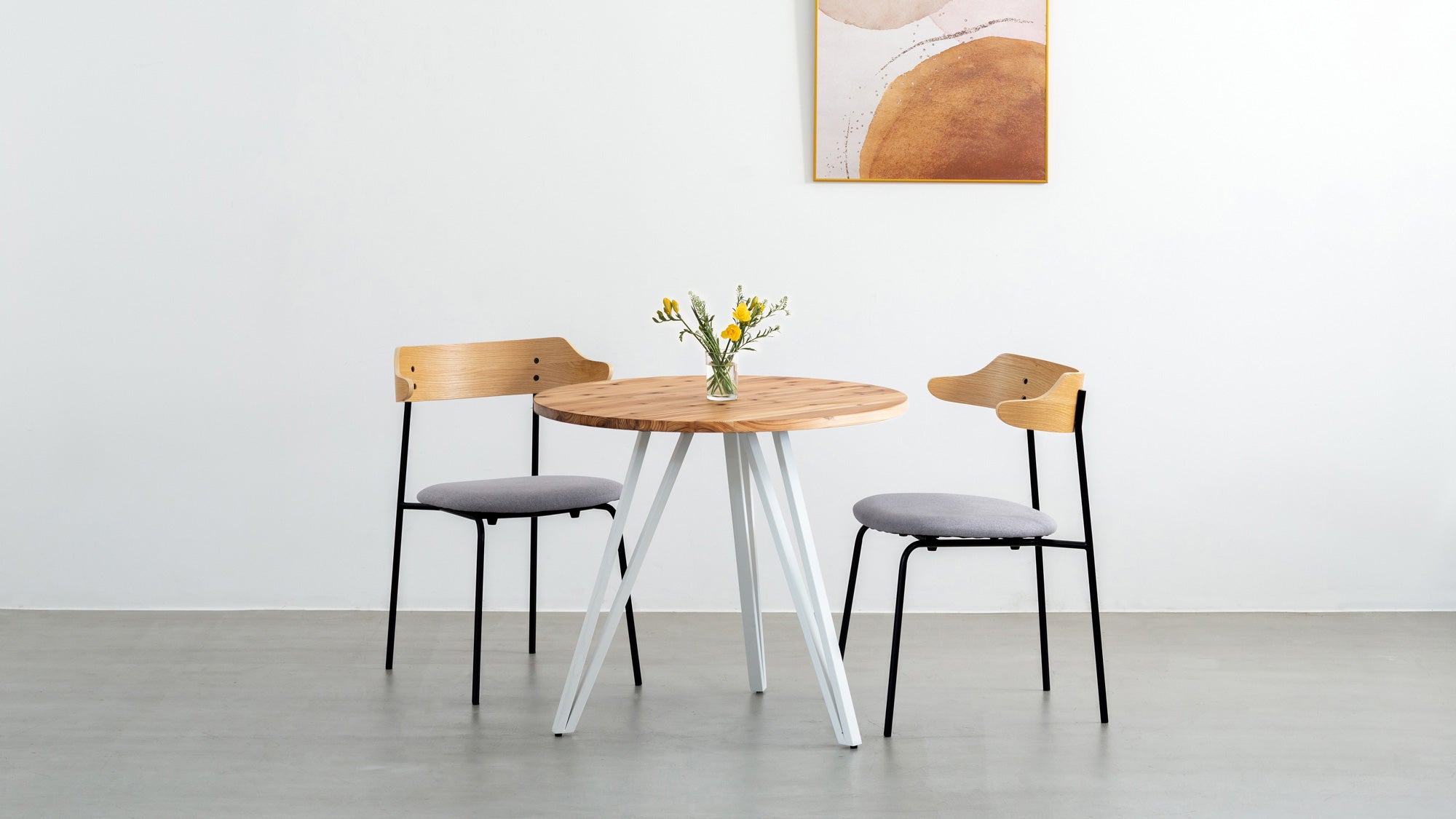 THE CAFE TABLE に、優しくも凛としたホワイト脚シリーズが登場