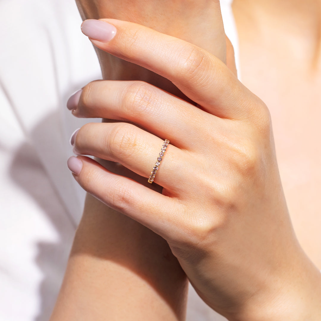 ビズー公式】シャンパン ガーネット 11石 ハーフ エタニティ K18(18金