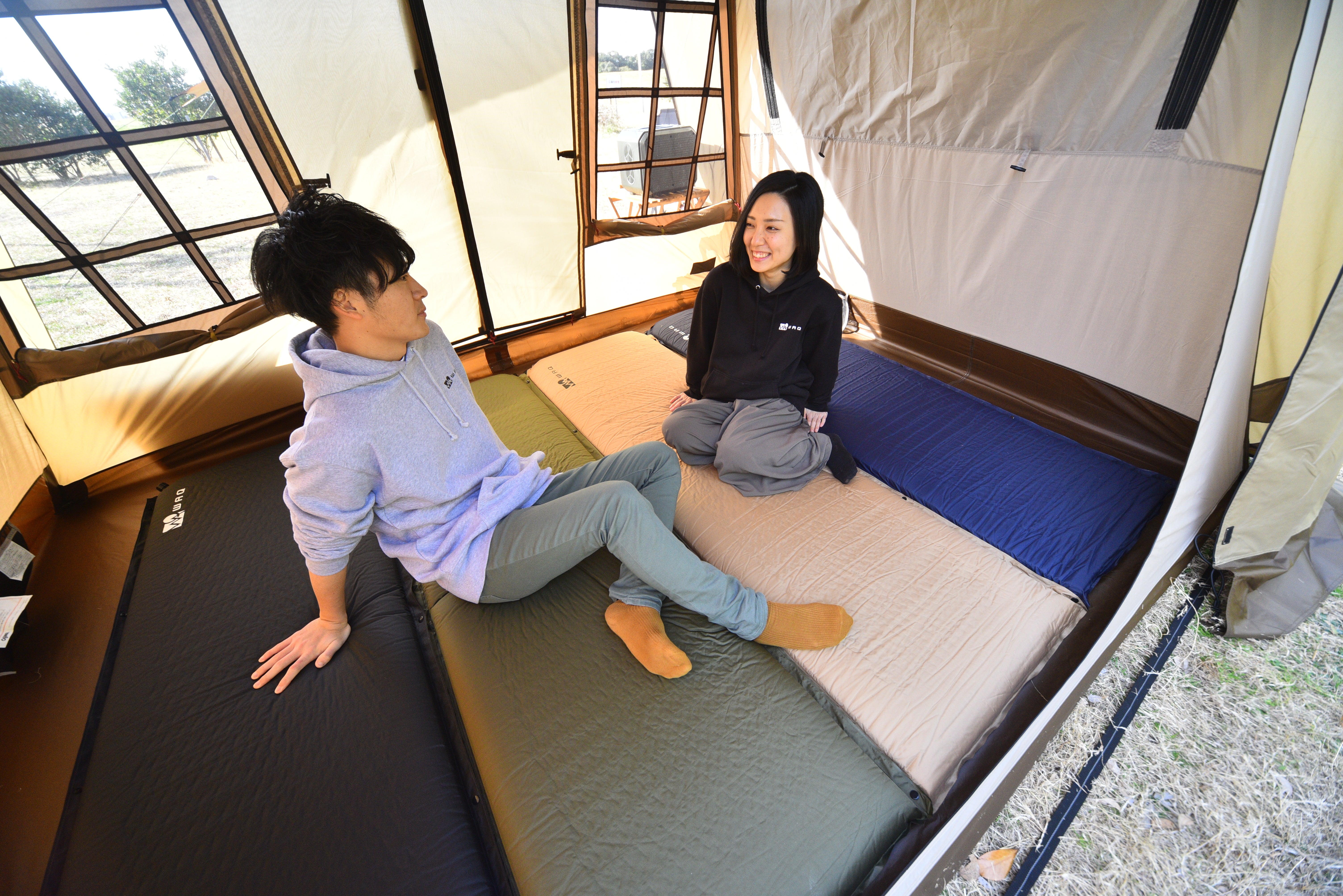 アウトドアメーカー社員が教える】スリーピングマットの選び方