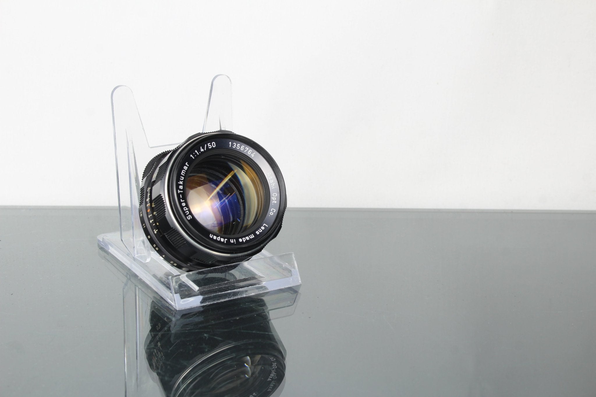 Asahi Super-Takumar 50mm f/1.4 Review for Modern Creators – Dutch