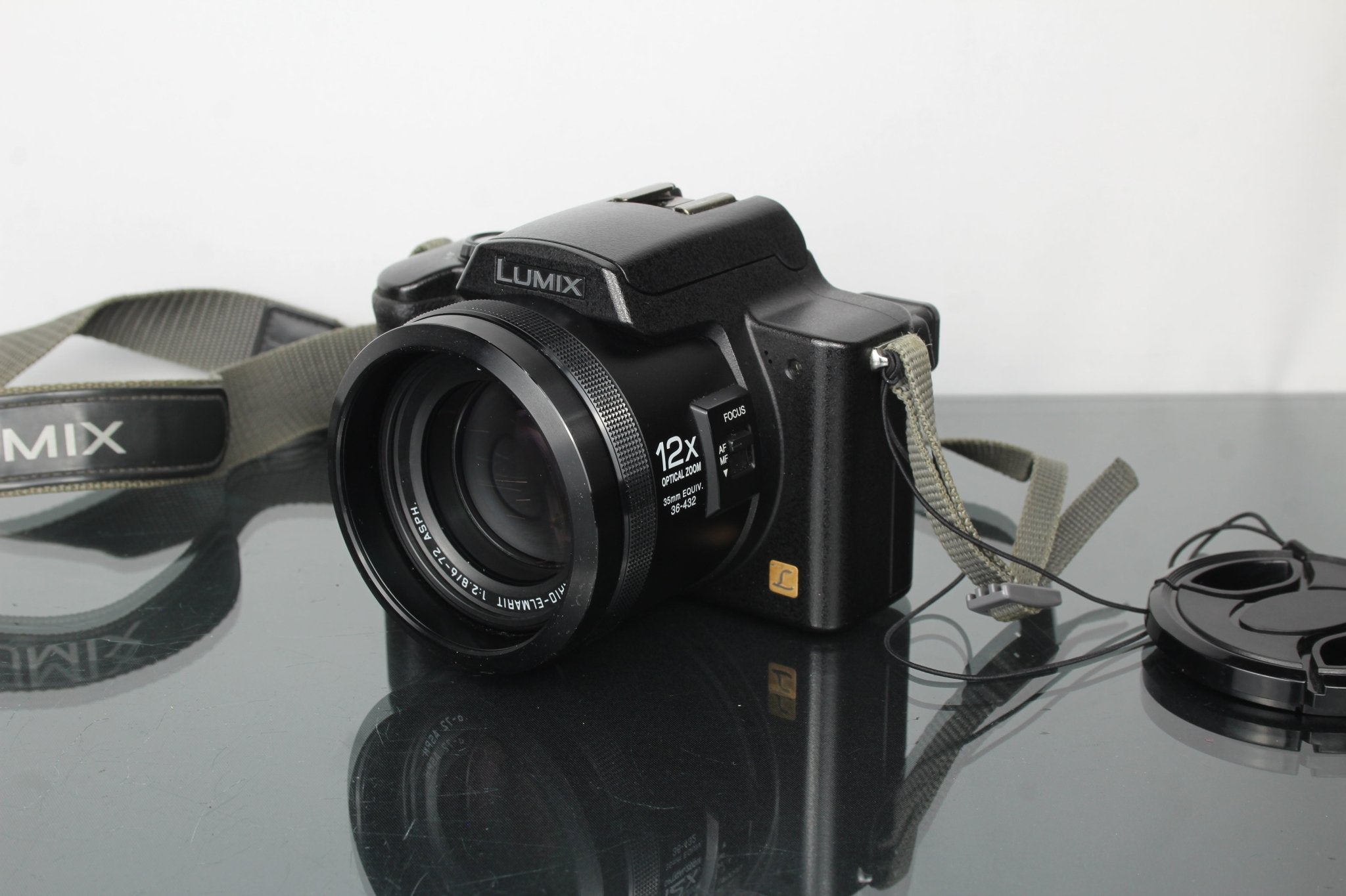 Rediscovering the Panasonic Lumix DMC-FZ10 in 2025 – Dutch|Thrift