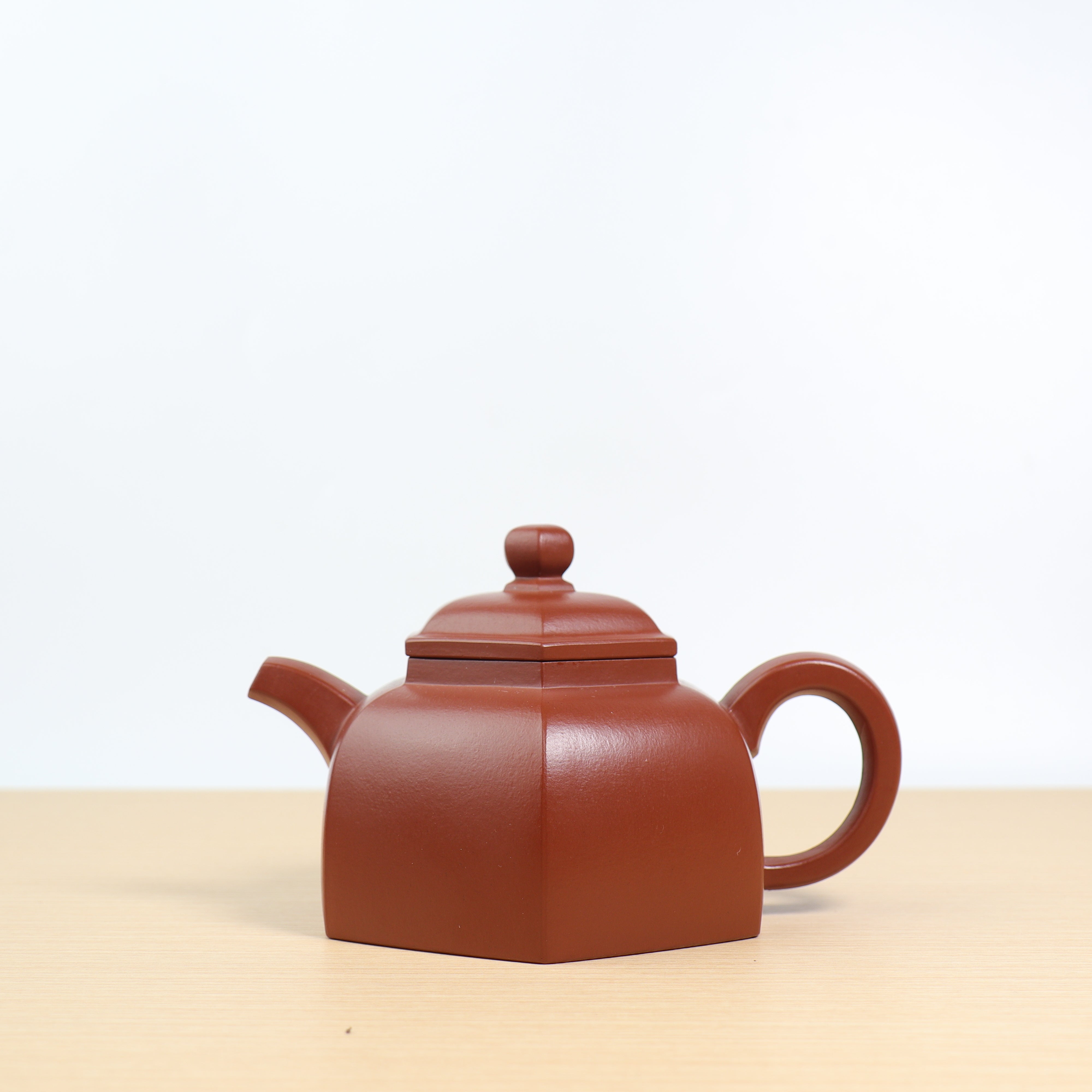 三足水平】原礦朱泥簡意紫砂茶壺– Cha-Tailor Tea Specialist