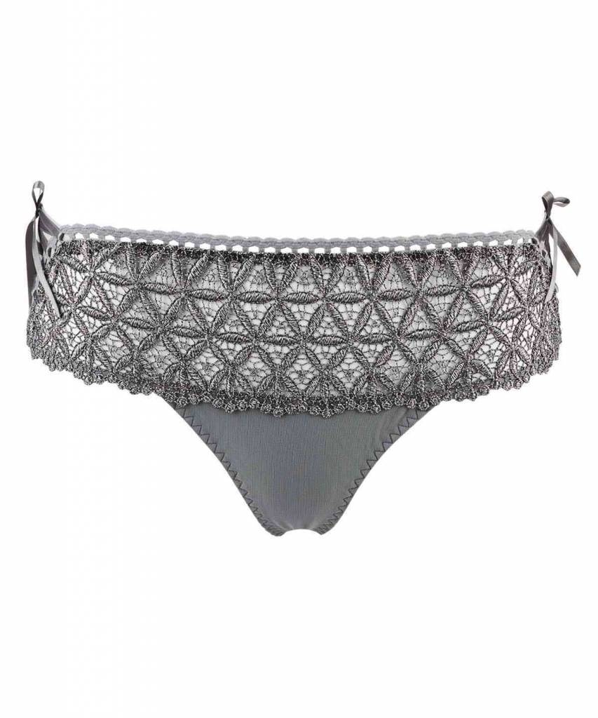 Bahia Couture Hot Tanga - blossoms and beehives